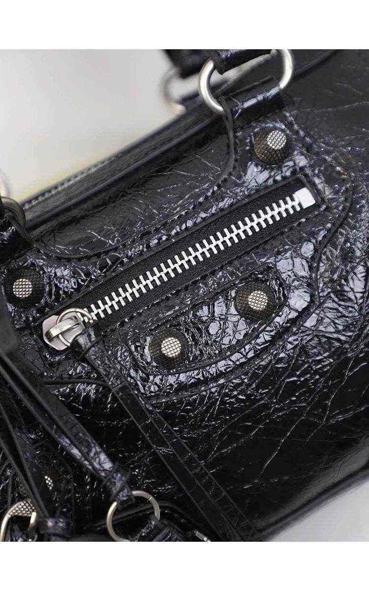 Balenciaga Small Le Cagole Xs Shoulder Bag(W) - ASCHIEF